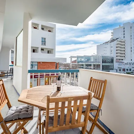 公寓 Host Wise - Charming And Cozy Flat With Balcony